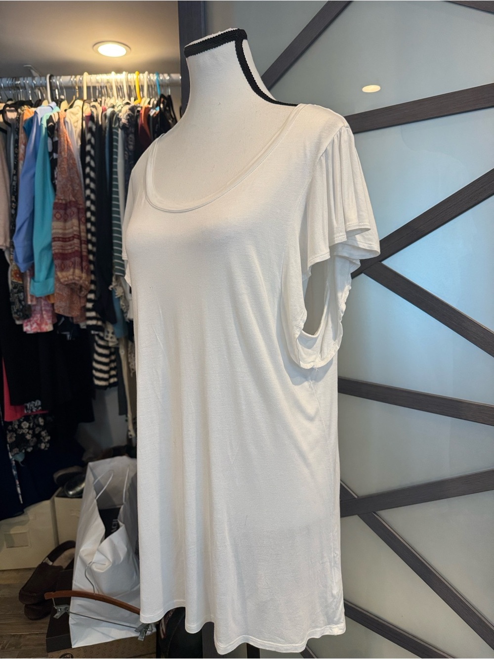 Old Navy Rayon White Scoop Neck Rayon Top With Flutter Sleeve XL - Picture 7 of 8